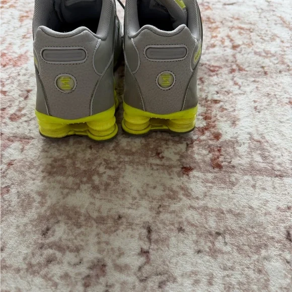 Nike Shox Gray Sneakers with Neon Accents - Picture 3 of 7
